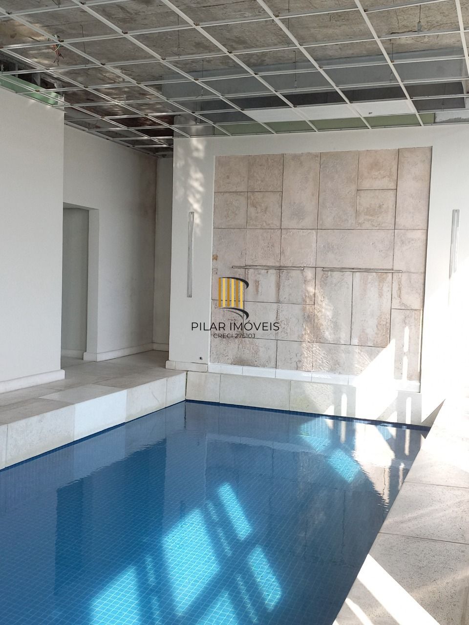 Apartamento para Locação/Aluguel - 38.96m², 1 dormitório, 1 vaga - Praia de Belas