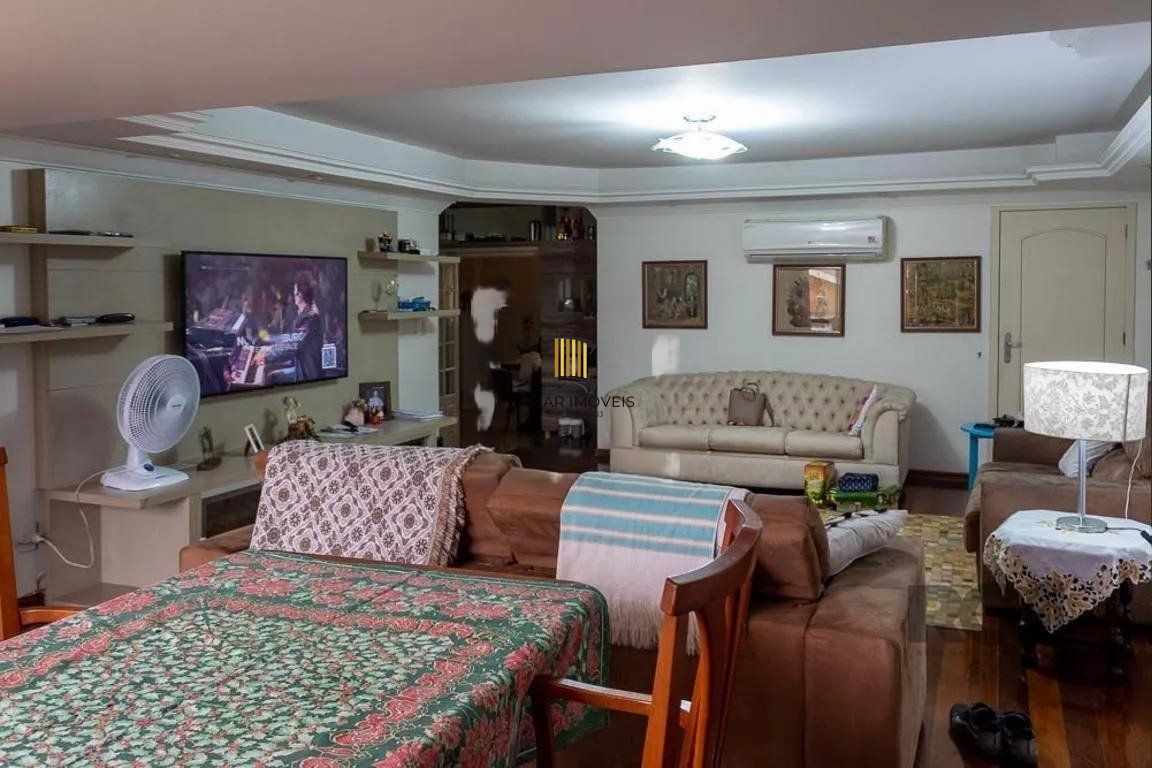 Casa 4 dormitórios no bairro Jardim Lindóia