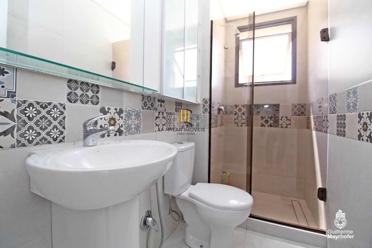 Apartamento para Venda - 76.17m², 2 dormitórios, sendo 1 suites, 2 vagas - Menino Deus
