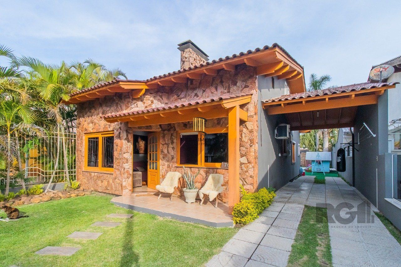 Casa de Condomínio 3 dormitórios no bairro São Lucas