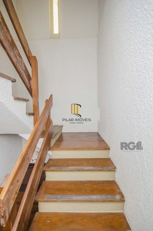 Casa 4 dormitórios no bairro Passo da Areia