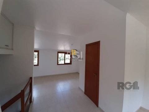 Casa 3 dormitórios no bairro Cavalhada