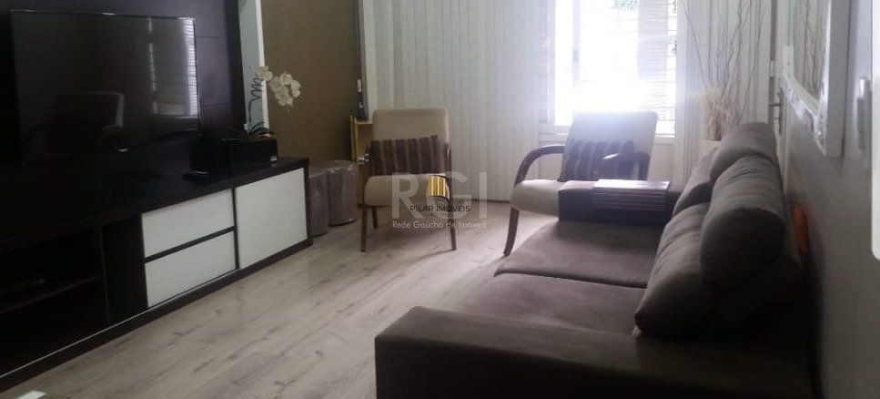Casa para Venda - 239m², 3 dormitórios, sendo 1 suites, 2 vagas - Alto Petrópolis - Pilar Imóveis