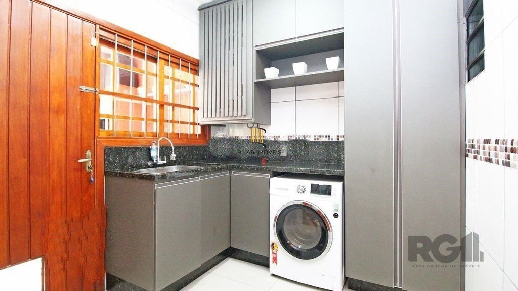 Casa 3 Dormitório(s) Bairro Sarandi