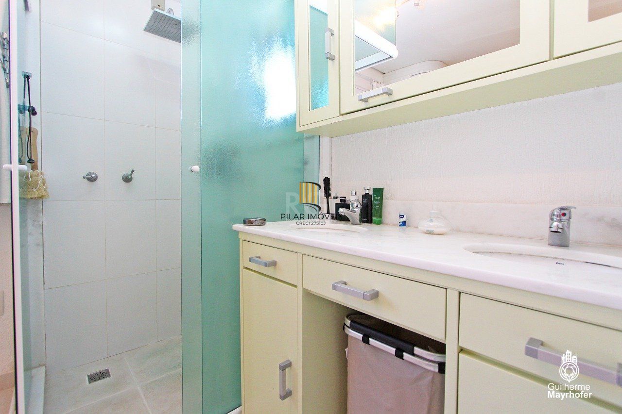 Casa Condominio para Venda - 380m², 2 dormitórios, sendo 2 suites, 3 vagas - Chácara das Pedras