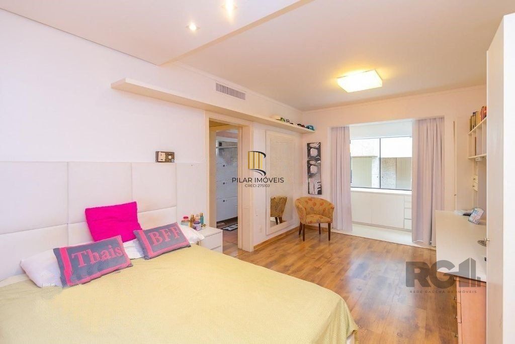 Apartamento 4 dormitórios no bairro Bela Vista