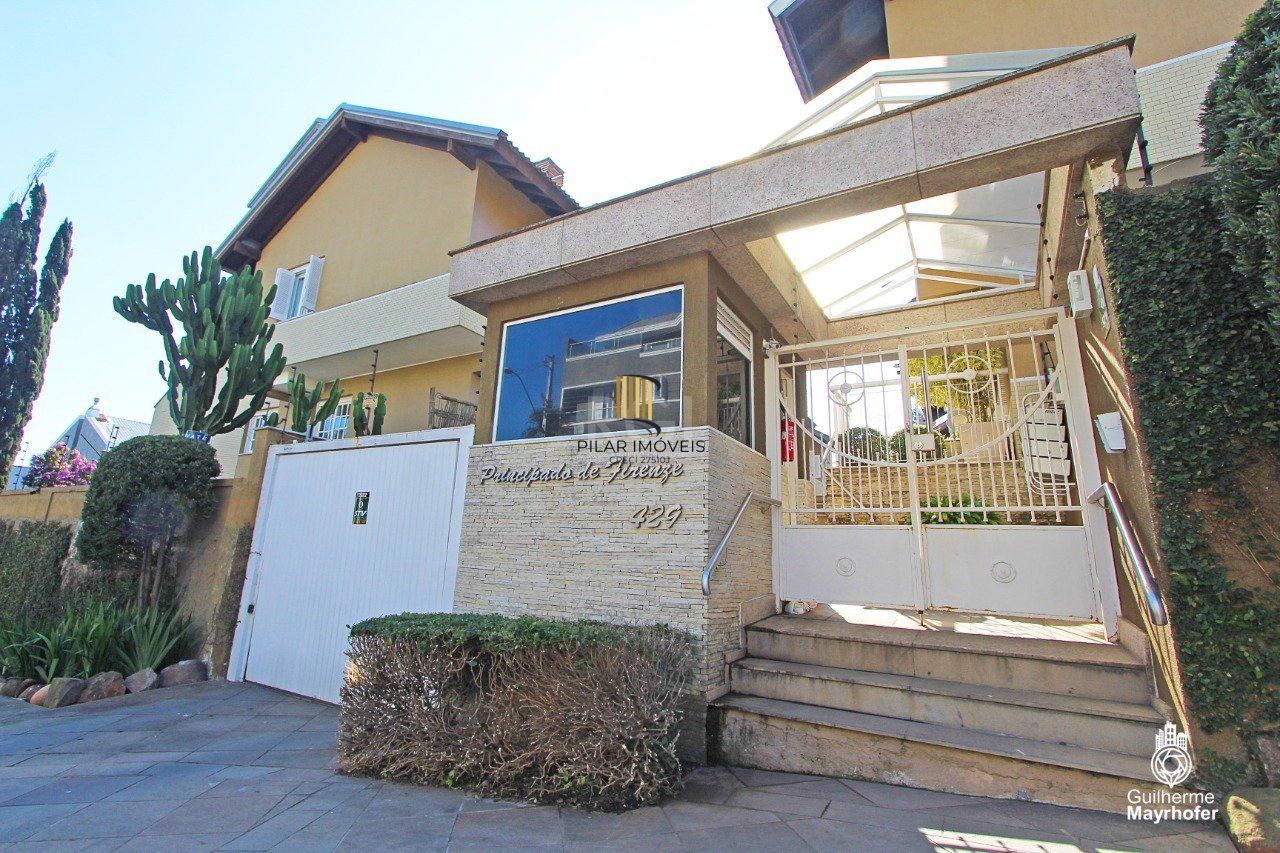 Casa Condominio para Venda - 380m², 2 dormitórios, sendo 2 suites, 3 vagas - Chácara das Pedras