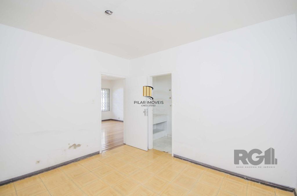 Casa 4 dormitórios no bairro Passo da Areia