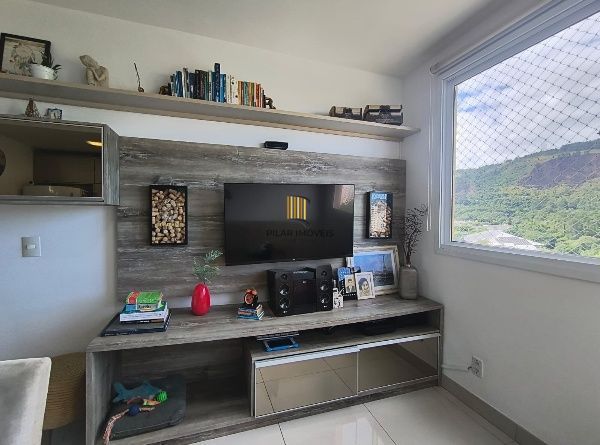 Apartamento de 2 quartos, suíte e 1 vaga de garagem no bairro Jardim Carvalho