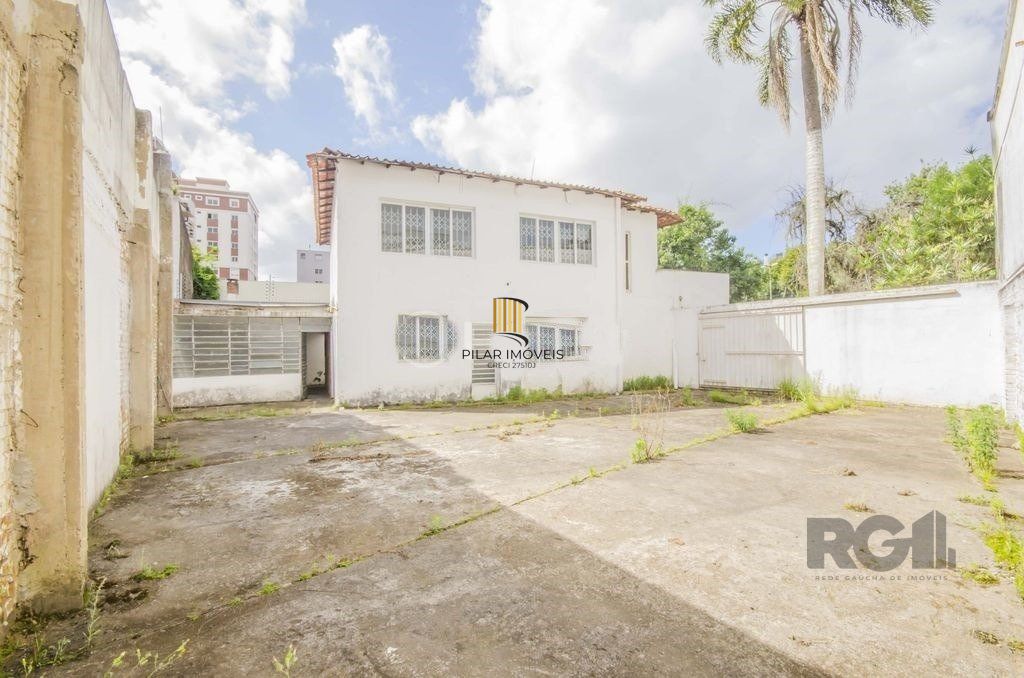 Casa 4 dormitórios no bairro Passo da Areia