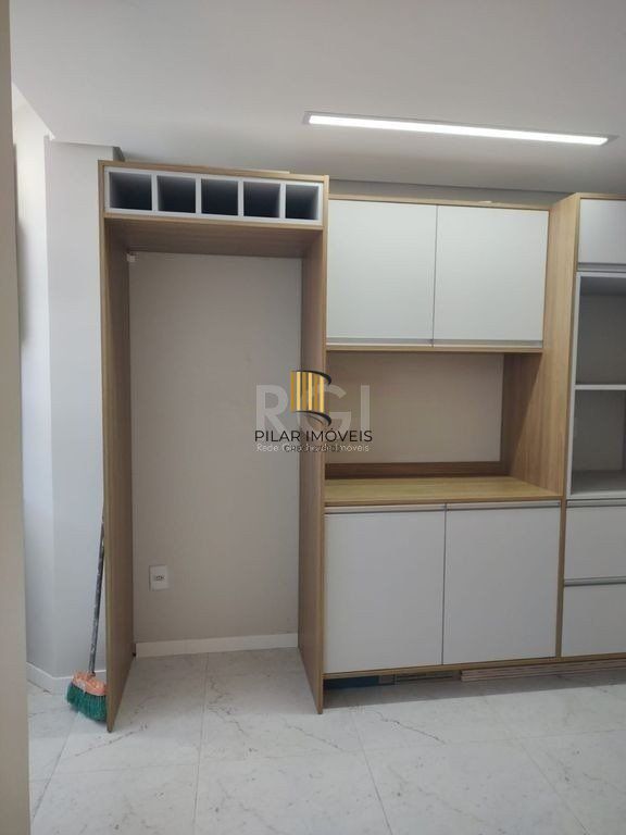 Apartamento 2 Dormitório(s) Bairro Farroupilha