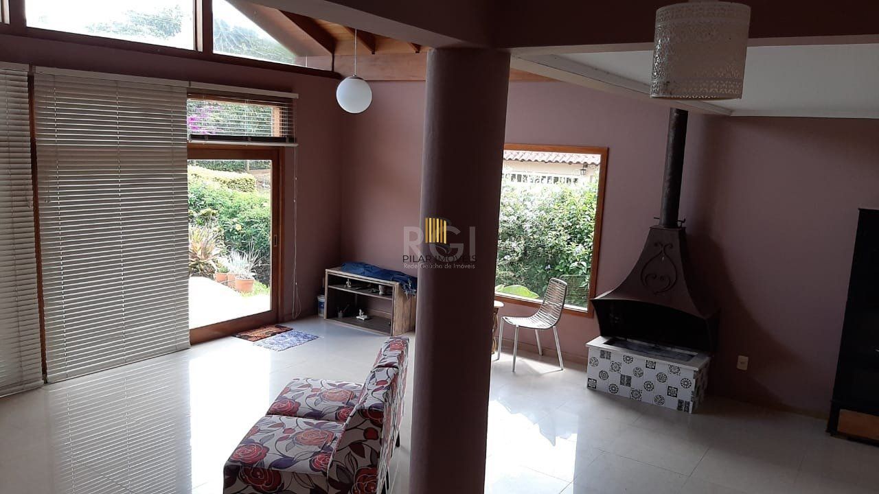 Casa para Venda - 400m², 3 dormitórios, sendo 1 suites, Vila Morada Gaúcha