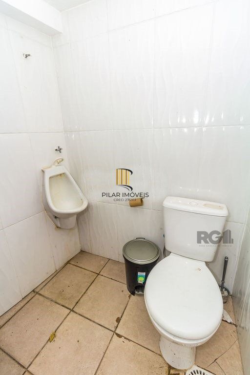 Casa 4 Dormitório(s) Bairro Glória