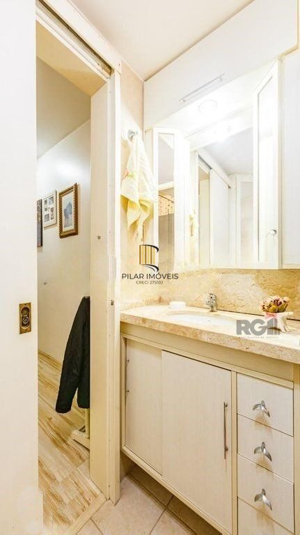 Apartamento 2 Dormitório(s) Bairro Praia de Belas