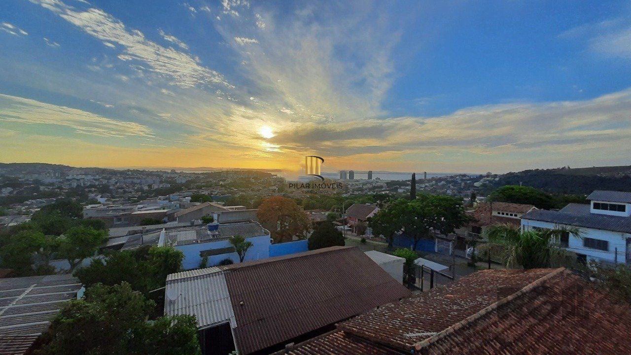 Casa 3 Dormitório(s) Bairro Santa Tereza