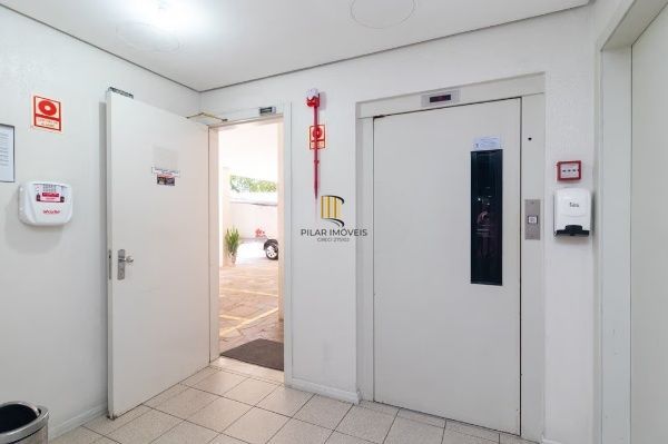 Apartamento com 2 quartos e 84m² no bairro Santo Antônio em Porto Alegre