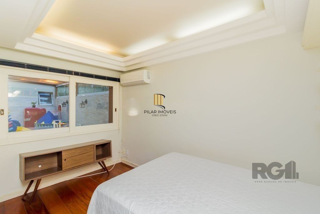 Apartamento 4 dormitórios no bairro Mont Serrat