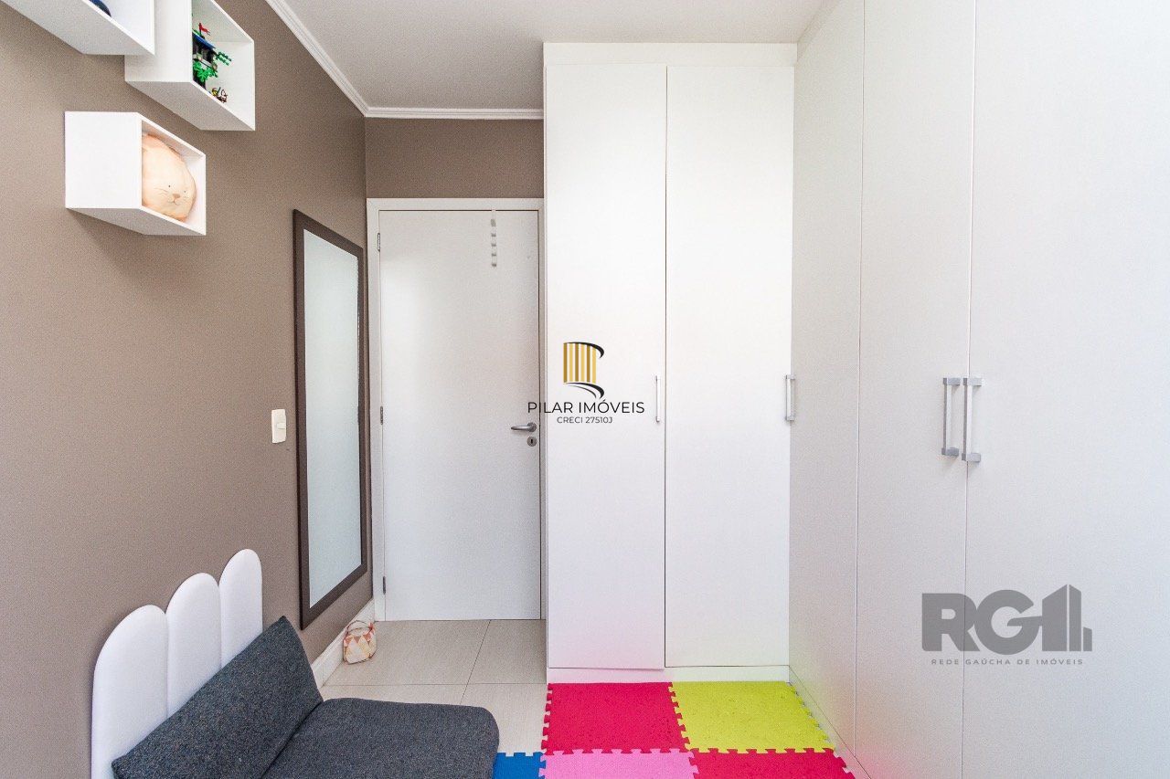 Casa de Condomínio 3 dormitórios no bairro Estância Velha