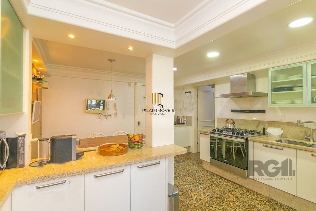 Apartamento 4 dormitórios no bairro Bela Vista
