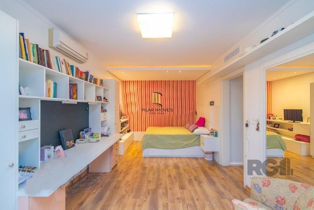 Apartamento 4 dormitórios no bairro Bela Vista