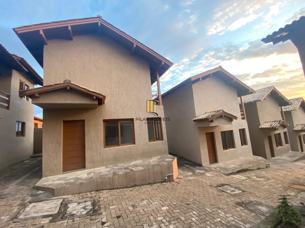 Casa Condominio para Venda - 1200m², 3 dormitórios, sendo 1 suites, 2 vagas - Ipanema