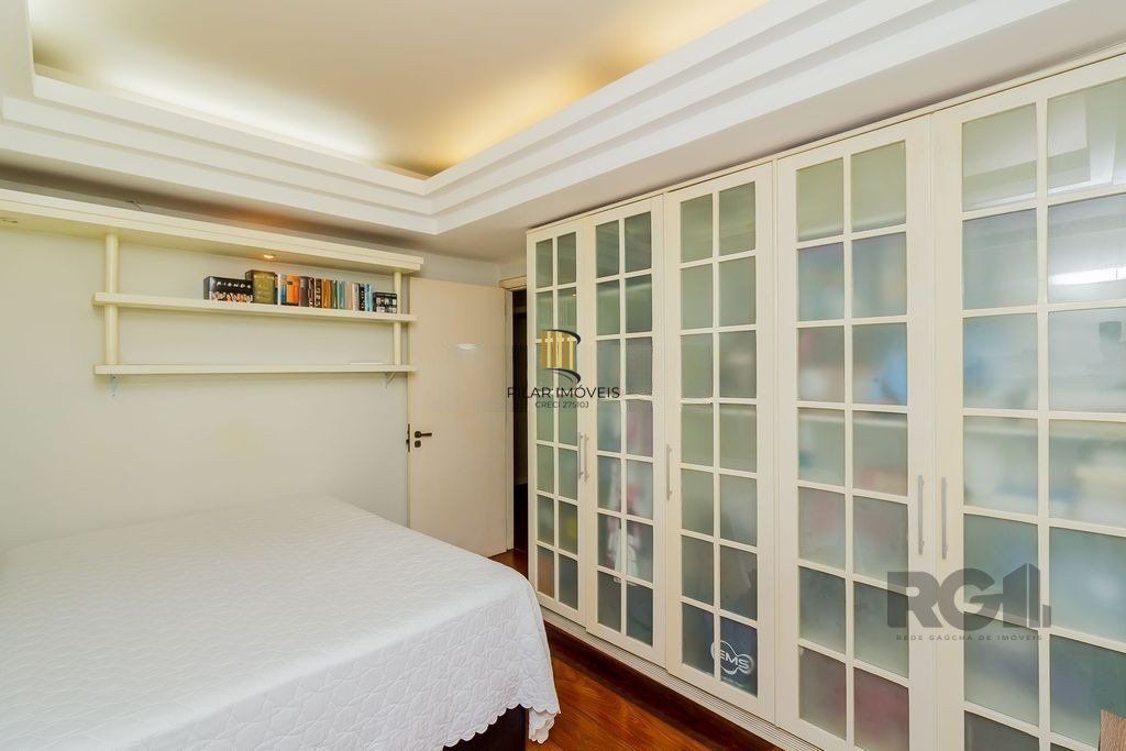 Apartamento 4 dormitórios no bairro Mont Serrat
