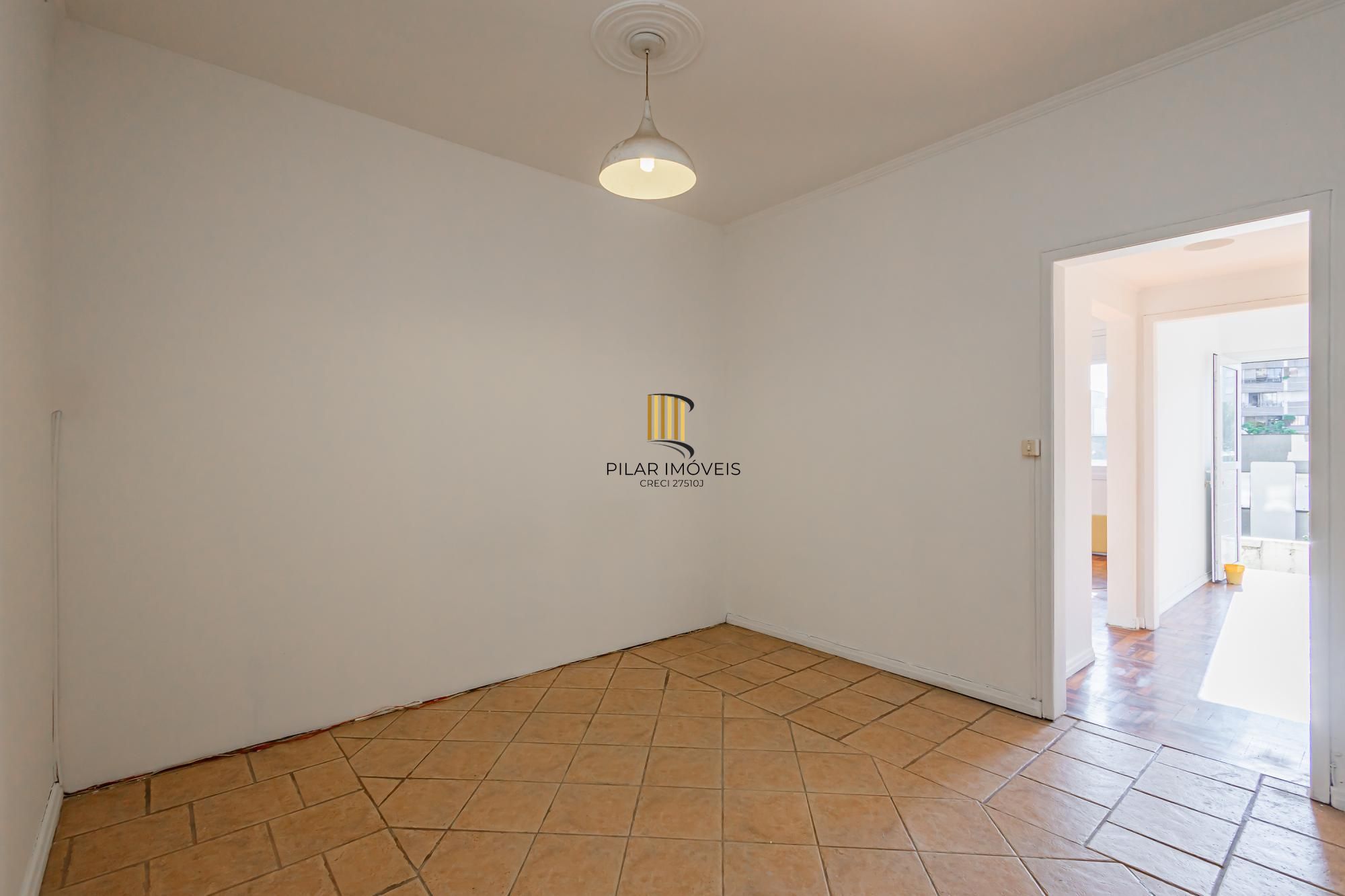 Apartamento de 2 Quartos com pátio no bairro Petrópolis