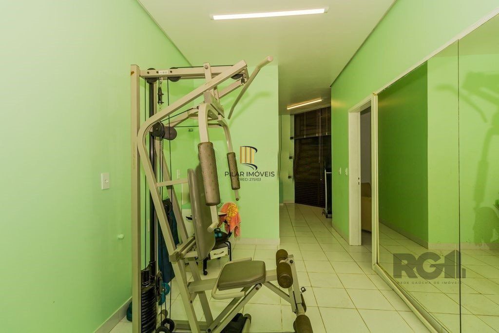 Casa 4 Dormitório(s) Bairro Glória