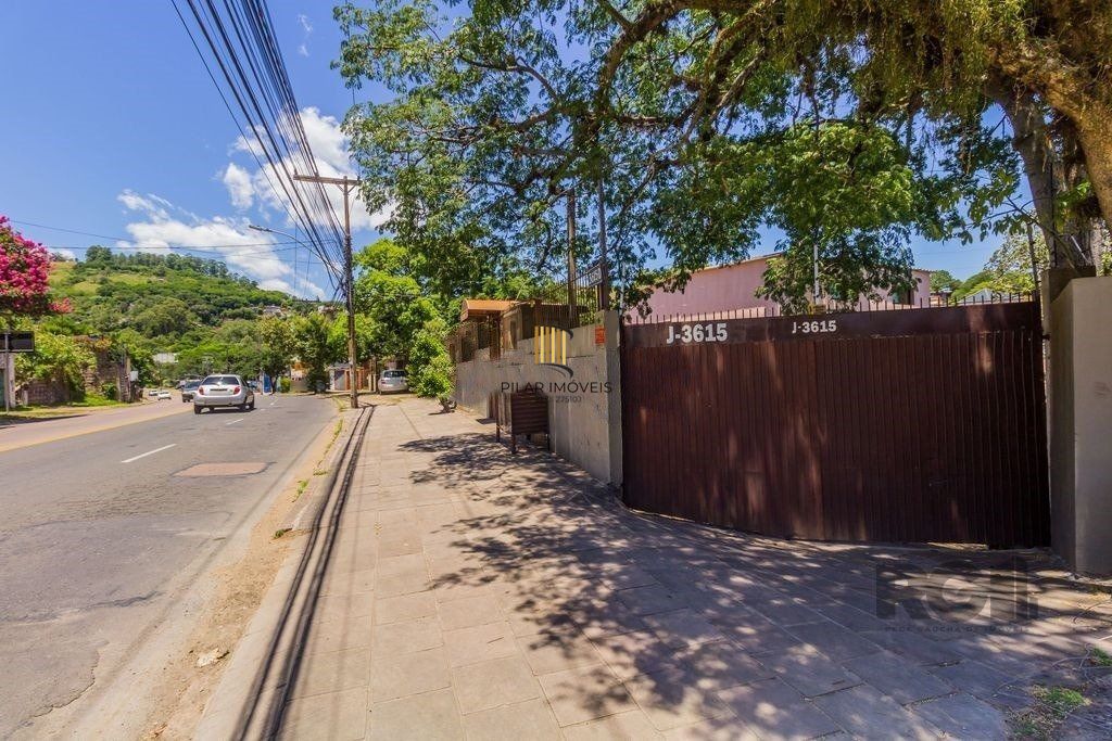 Casa 4 Dormitório(s) Bairro Glória