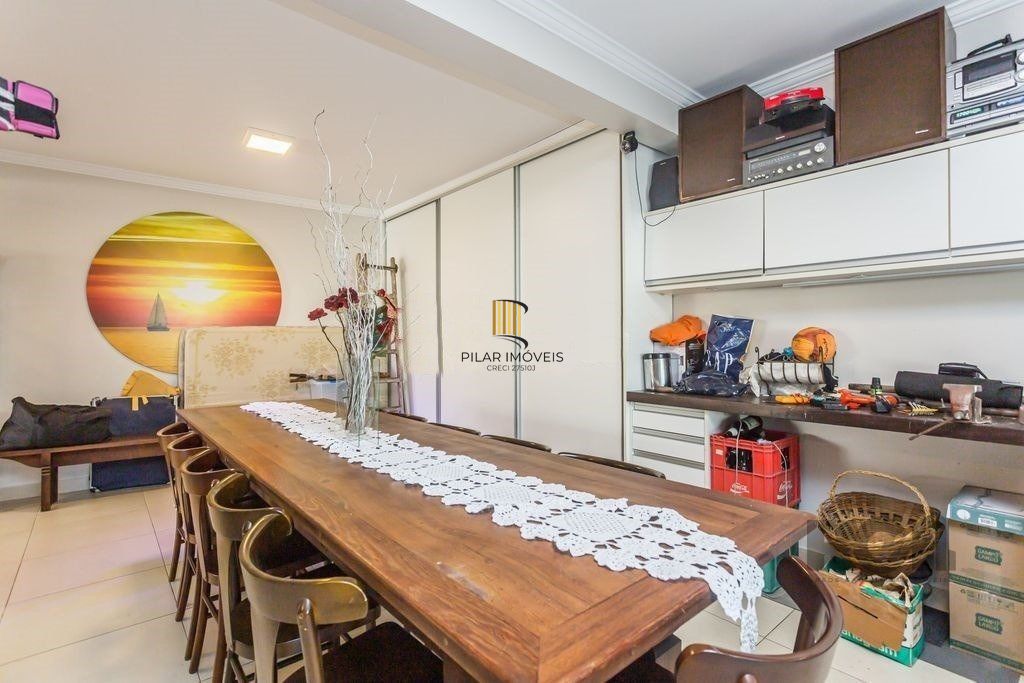 Casa 4 Dormitório(s) Bairro Sarandi