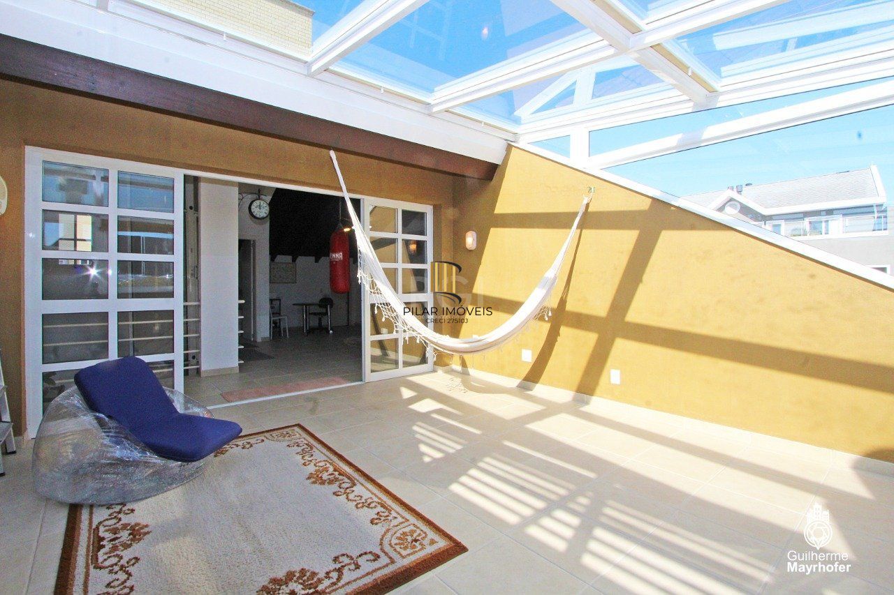 Casa Condominio para Venda - 380m², 2 dormitórios, sendo 2 suites, 3 vagas - Chácara das Pedras