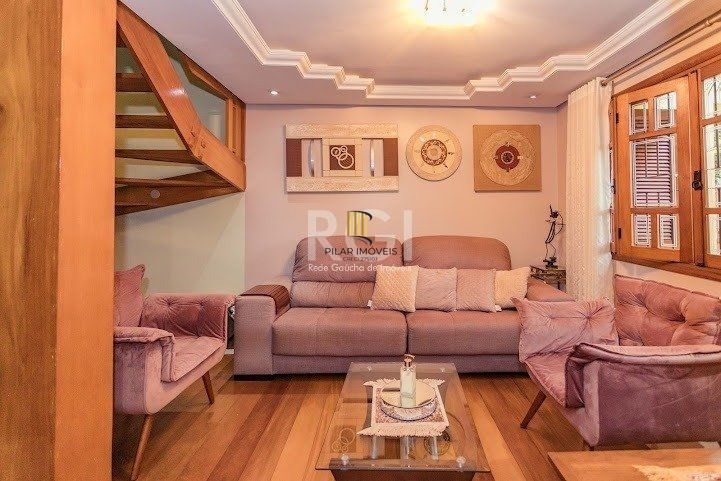 Casa para Venda - 304m², 4 dormitórios, sendo 1 suites, 3 vagas - Jardim Lindóia