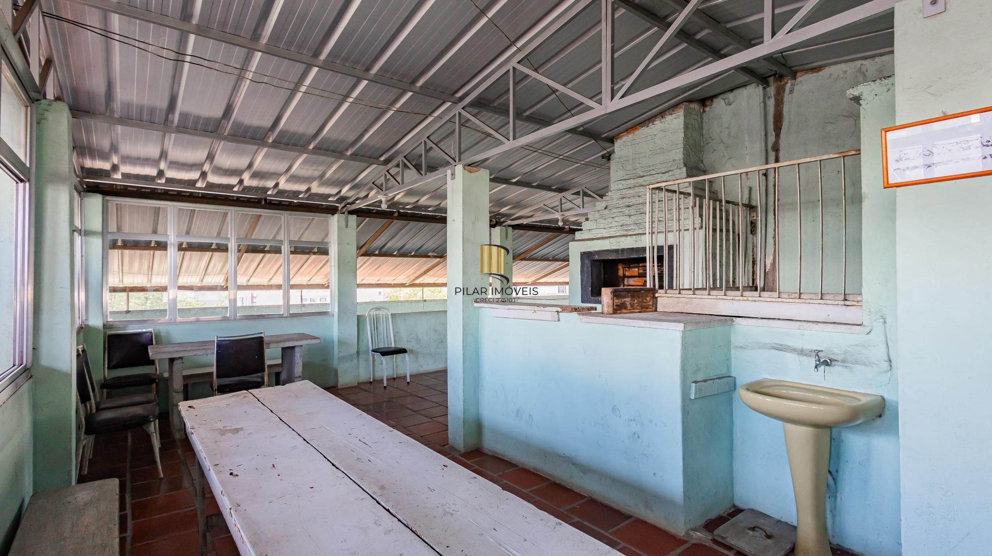 Apartamento 2 dormitórios no bairro Passo da Areia