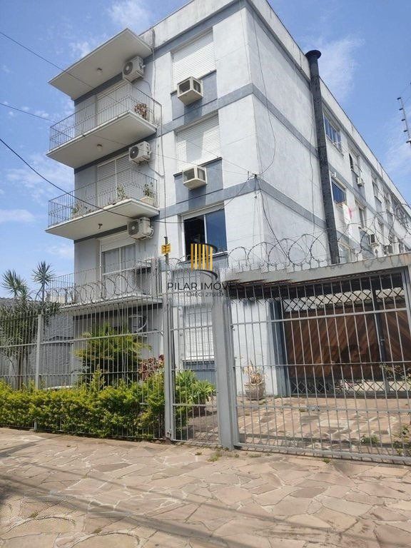 Apartamento 2 dormitórios no bairro Santa Maria Goretti