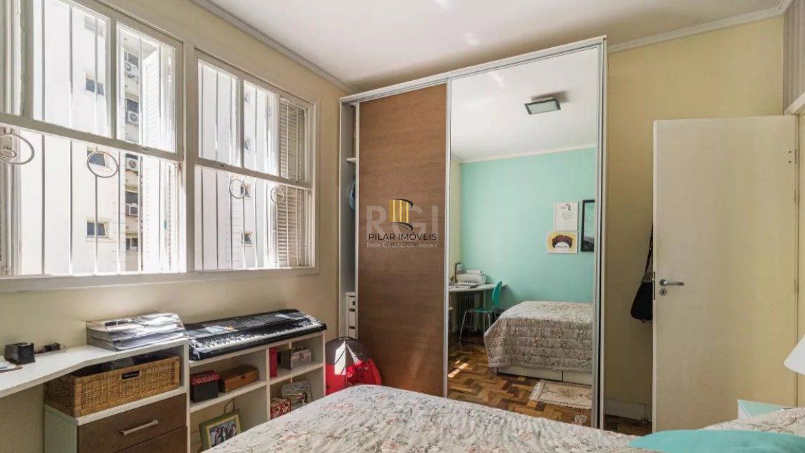 Apartamento para Venda - 61m², 2 dormitórios, São João