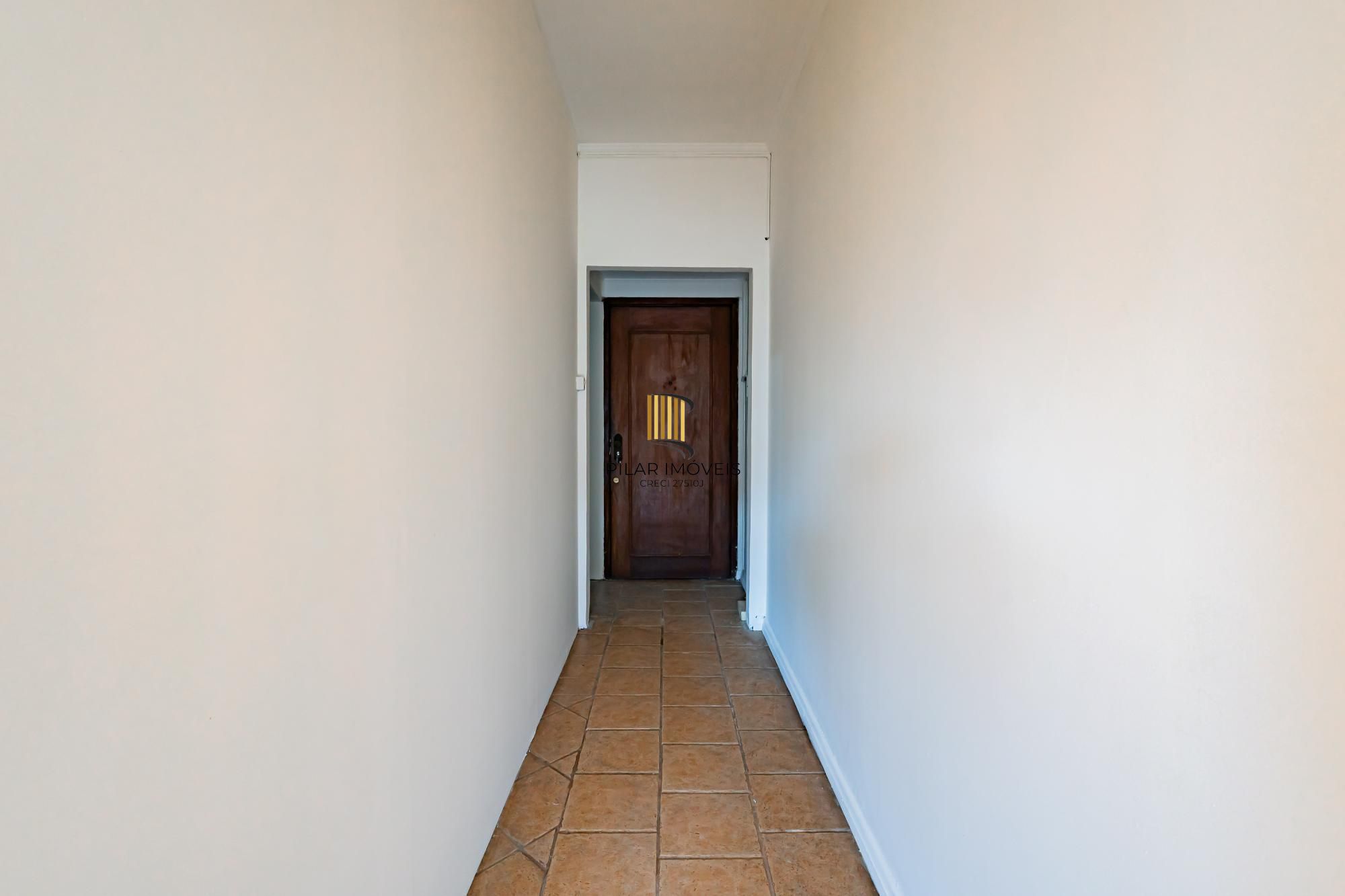 Apartamento de 2 Quartos com pátio no bairro Petrópolis