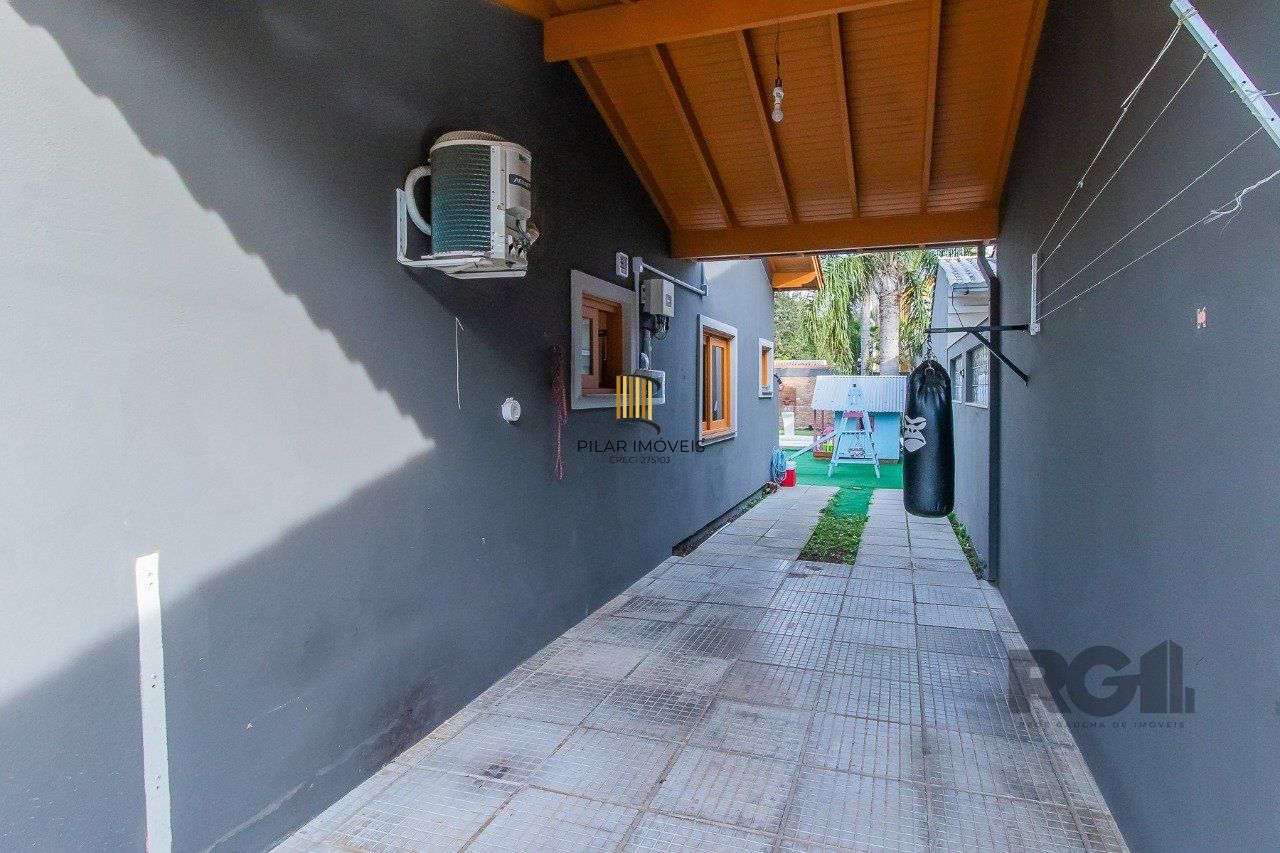 Casa de Condomínio 3 dormitórios no bairro São Lucas