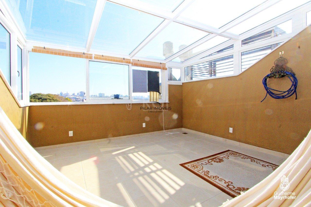 Casa Condominio para Venda - 380m², 2 dormitórios, sendo 2 suites, 3 vagas - Chácara das Pedras