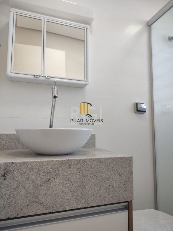 Apartamento 2 Dormitório(s) Bairro Farroupilha