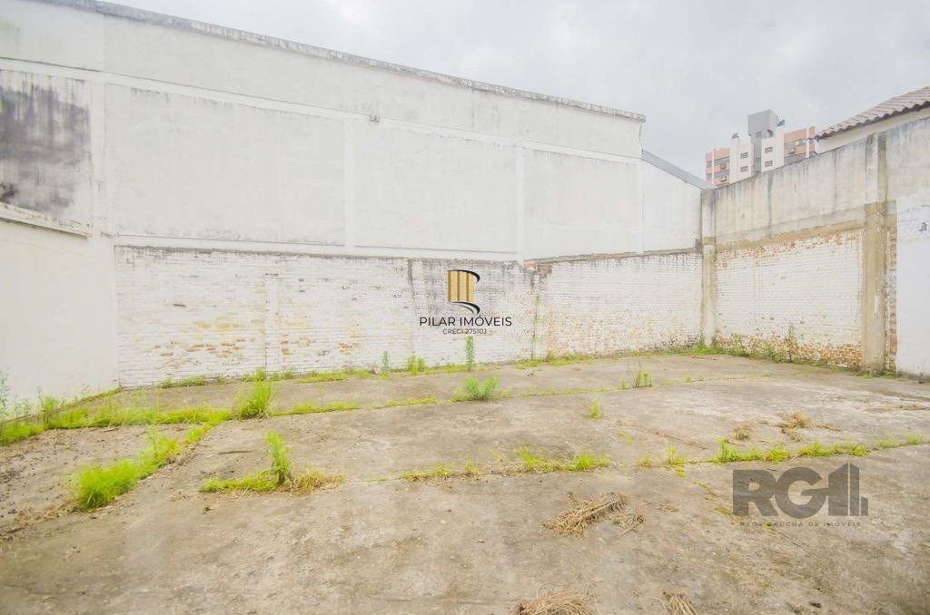 Casa 4 dormitórios no bairro Passo da Areia