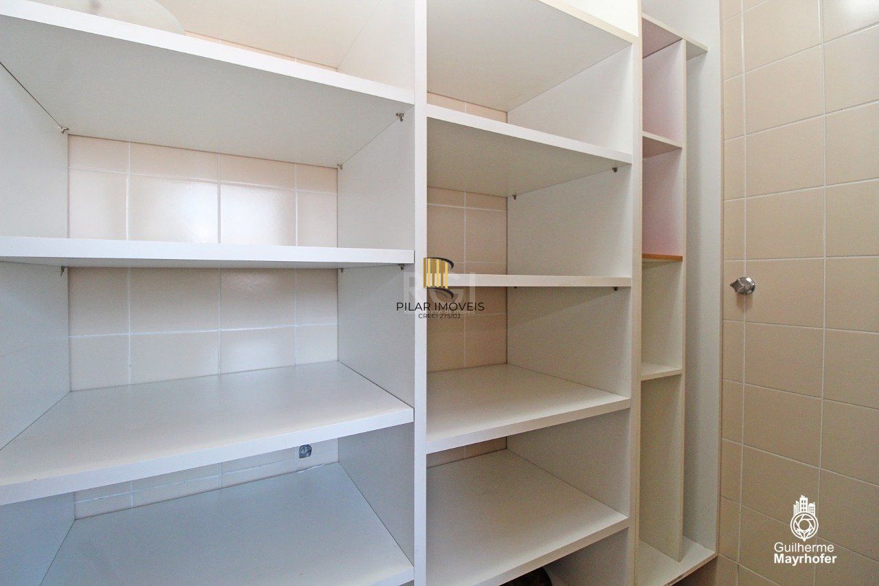 Apartamento para Venda - 76.17m², 2 dormitórios, sendo 1 suites, 2 vagas - Menino Deus