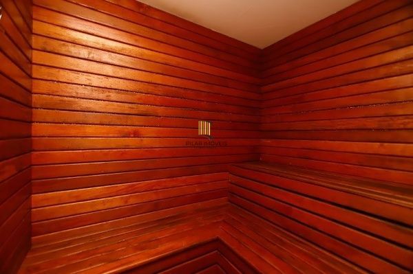 LINDO APARTAMENTO NO MENINO DEUS com 116 M PRIVATIVOS ANDAR ALTO, 3 DORMITÓRIOS COM SUÍTE E 2 VAGAS INDIVIDUAIS ESCRITURADAS E COBERTAS