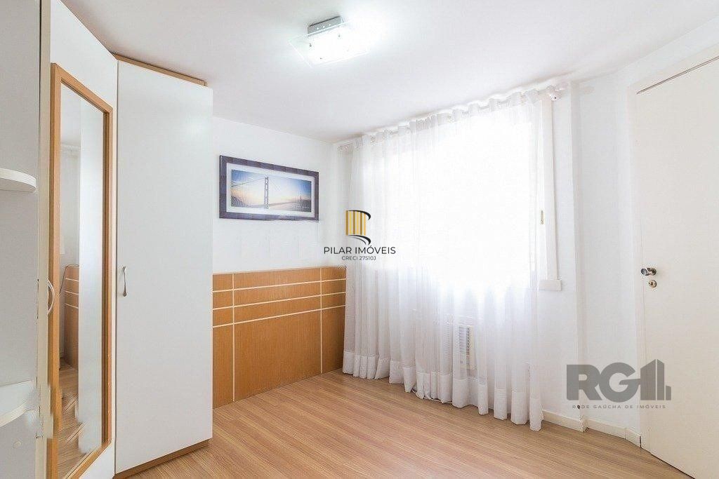 Casa 5 Dormitório(s) Bairro Três Figueiras