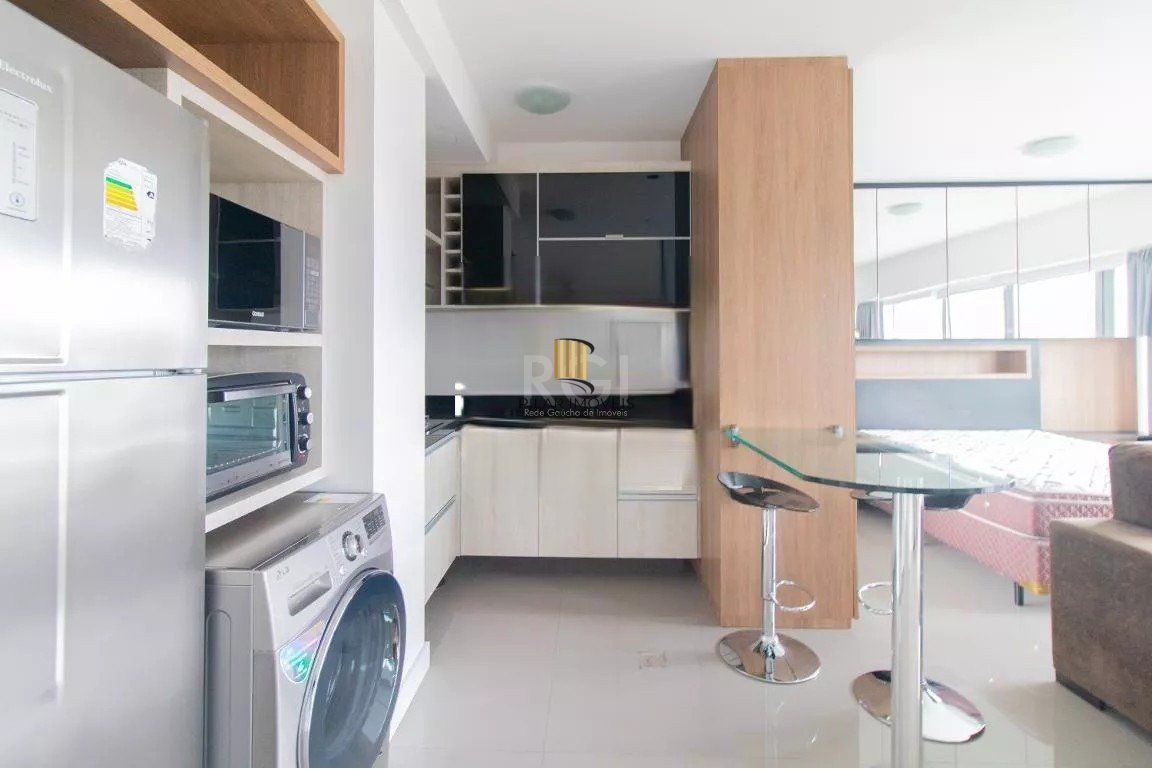 Apartamento JK para Venda - 40m², 1 dormitório, 1 vaga - Praia de Belas