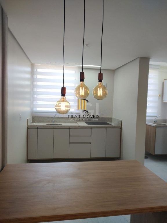 Apartamento 2 Dormitório(s) Bairro Farroupilha