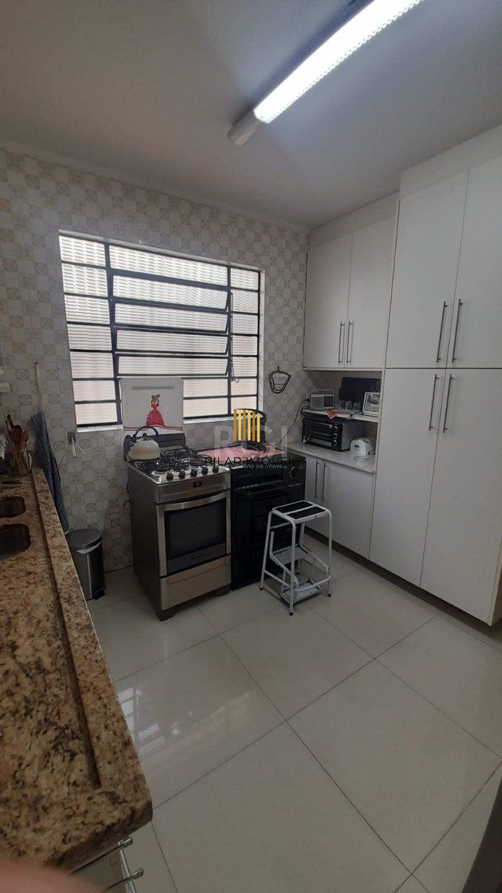 Casa para Venda - 250m², 3 dormitórios, sendo 1 suites, 3 vagas - Chácara das Pedras