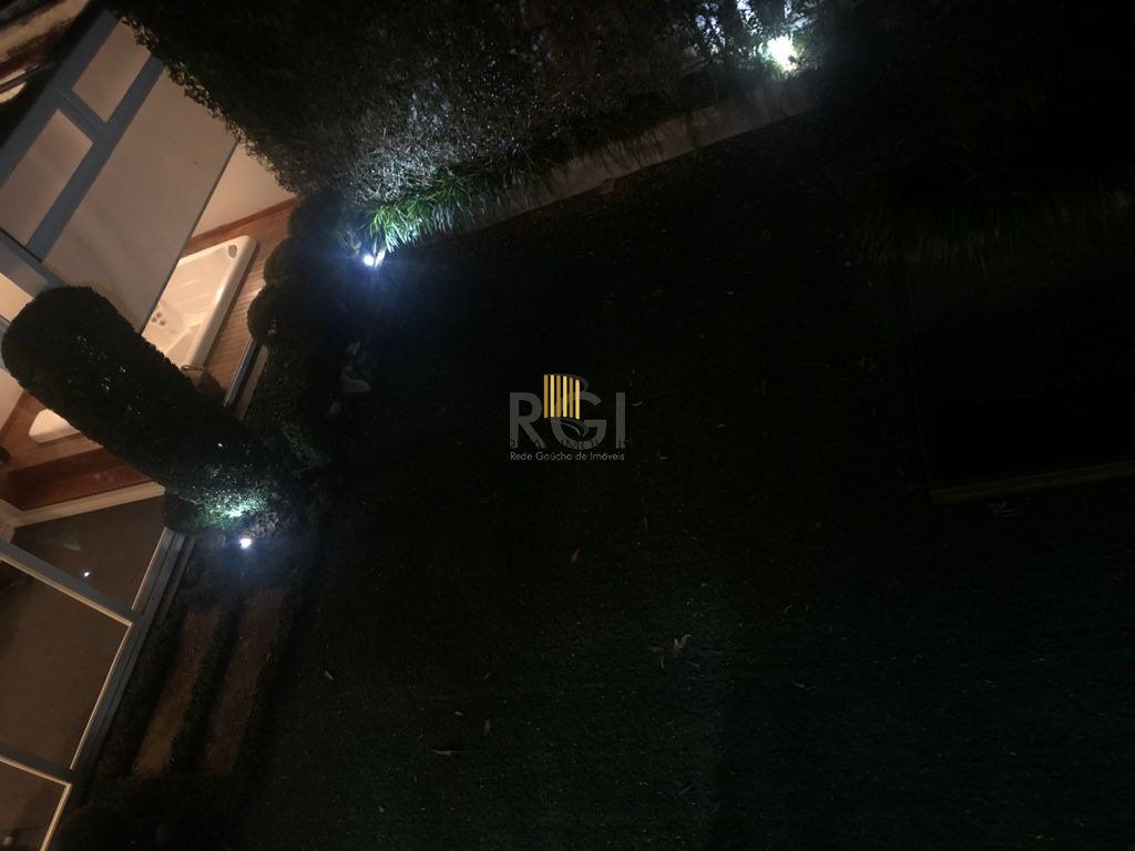 Casa Condominio para Venda - 405m², 3 dormitórios, sendo 3 suites, 4 vagas - Agronomia