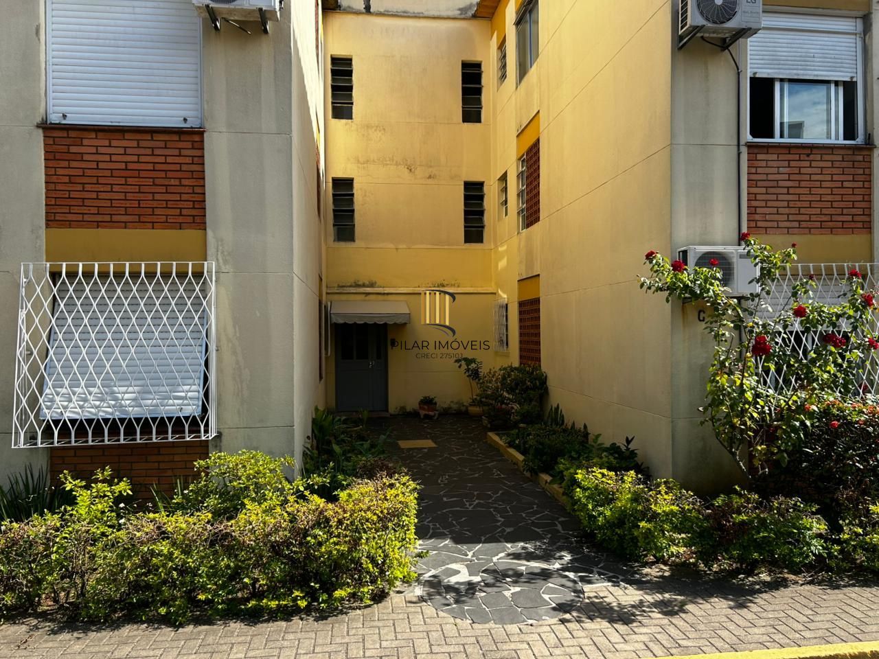 Apartamento 3 dormitórios na Roque Calage