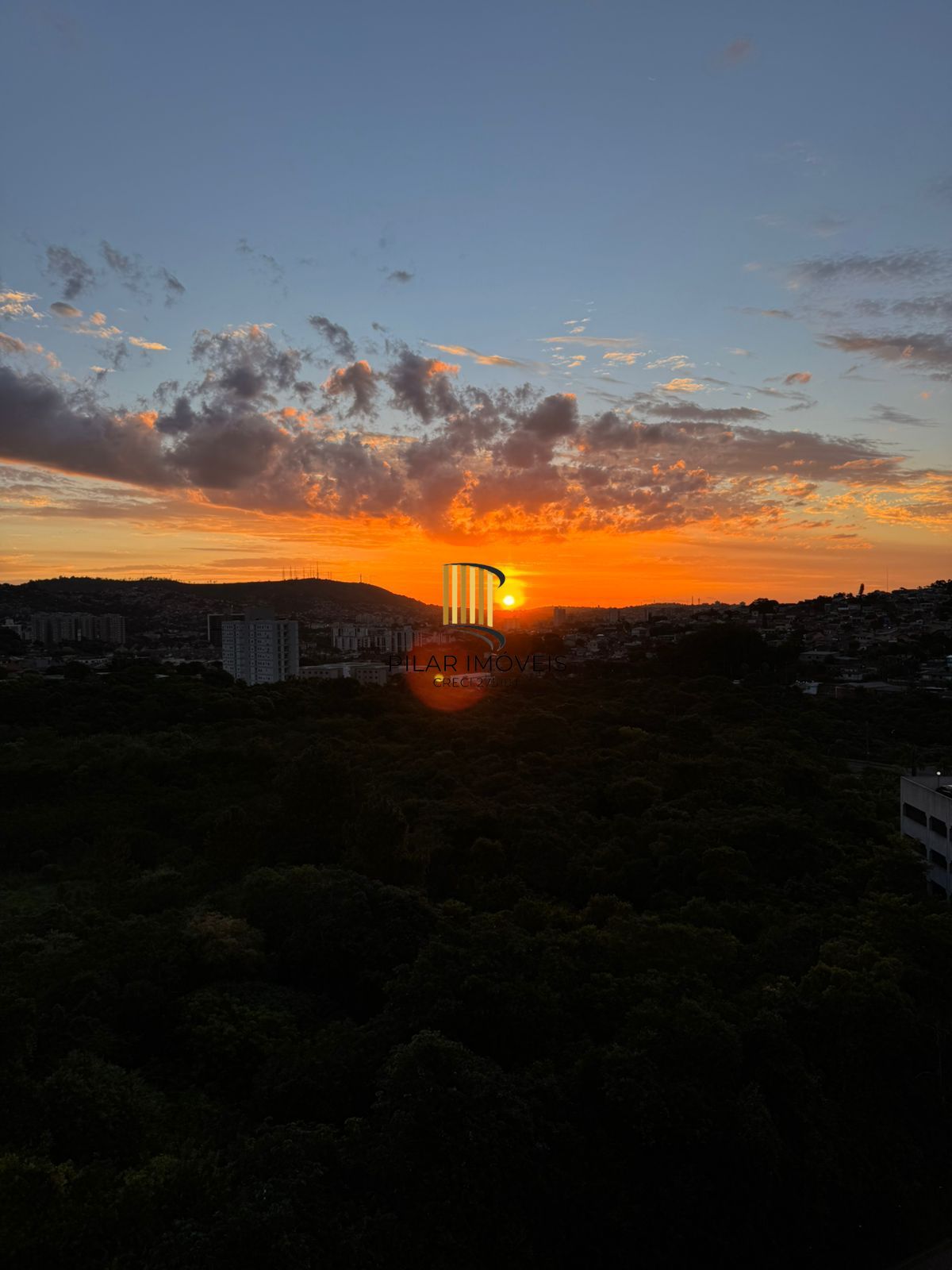 Apartamento com 54m², 2 quartos, 1 suíte, 2 vagas, no bairro Jardim Carvalho em Porto Alegre