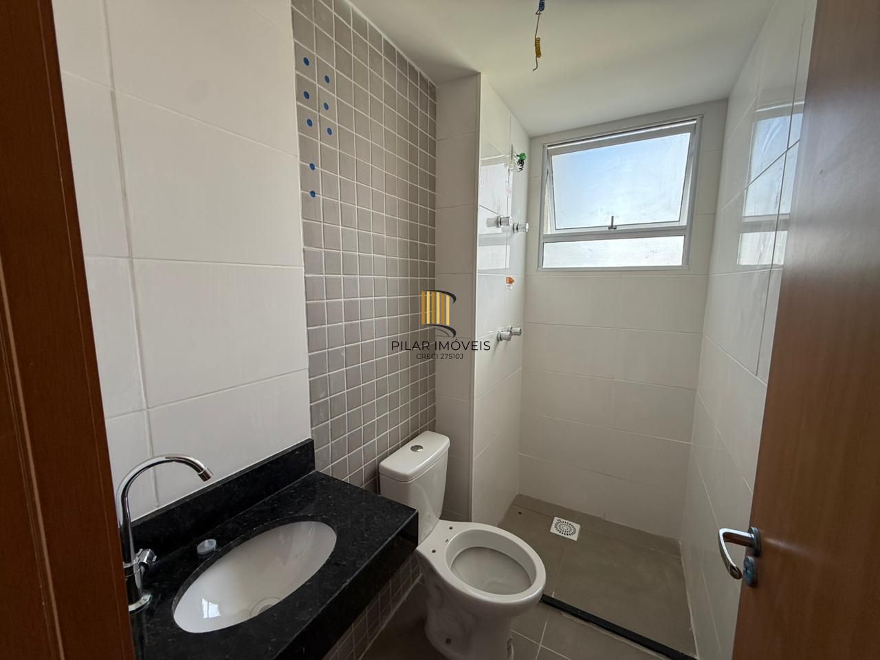 Apartamento com sacada e churrasqueira no bairro Jardim Planalto!!